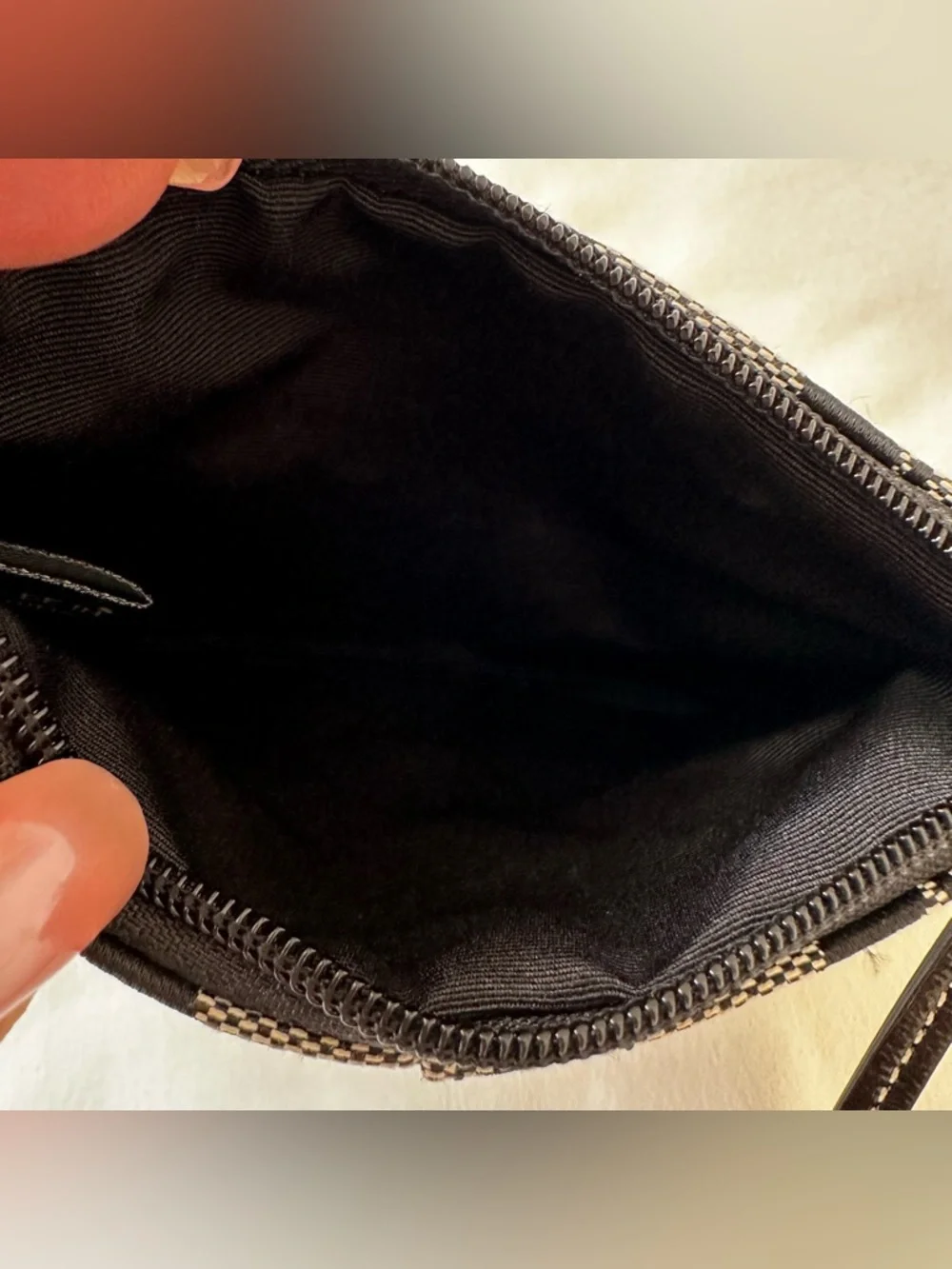 COACH Signature C Black Gray Canvas Leather Zip Wristlet Clutch Pouch Logo Tag